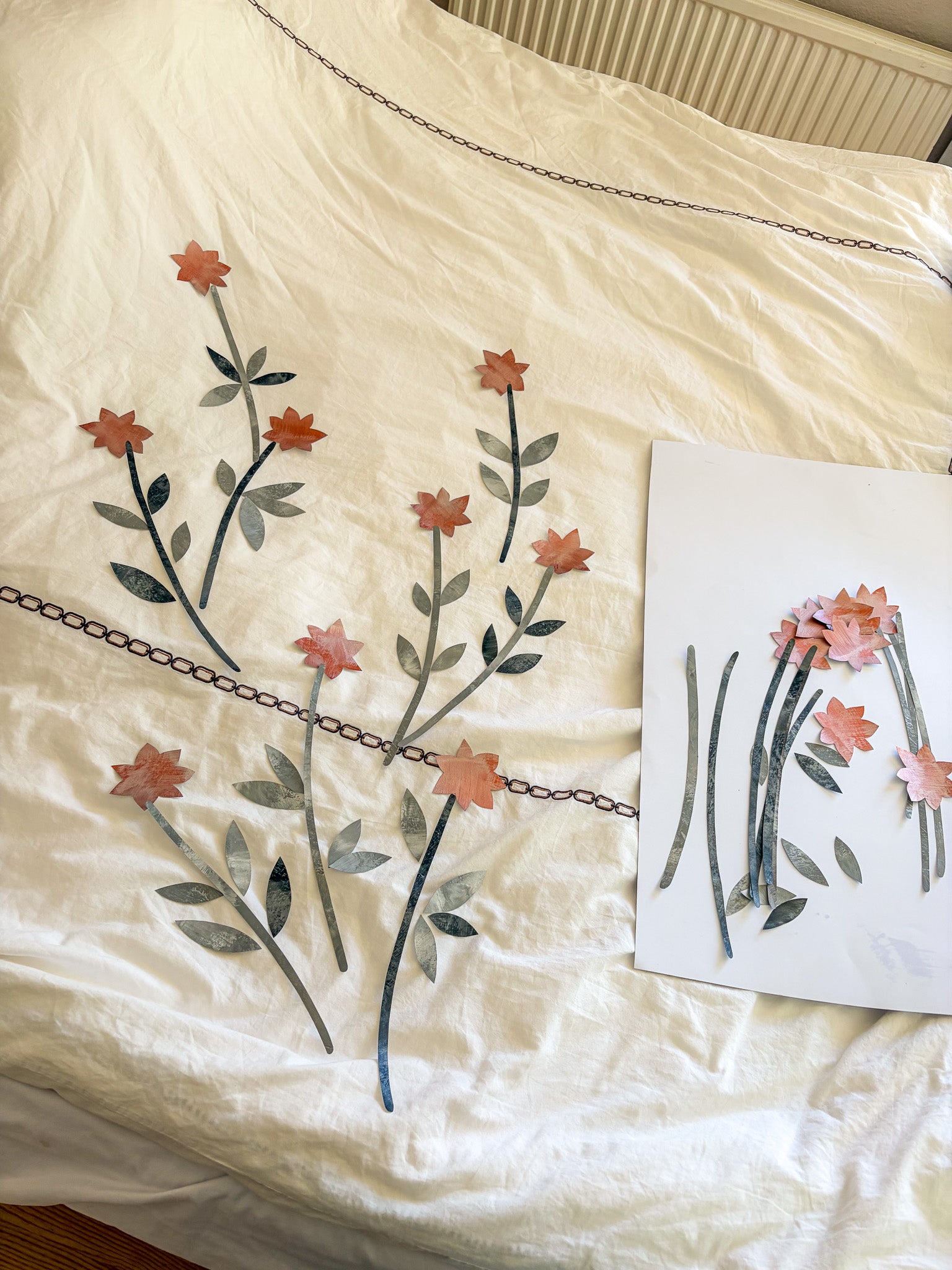 LONG-STEMMED FLOWERS wall decor