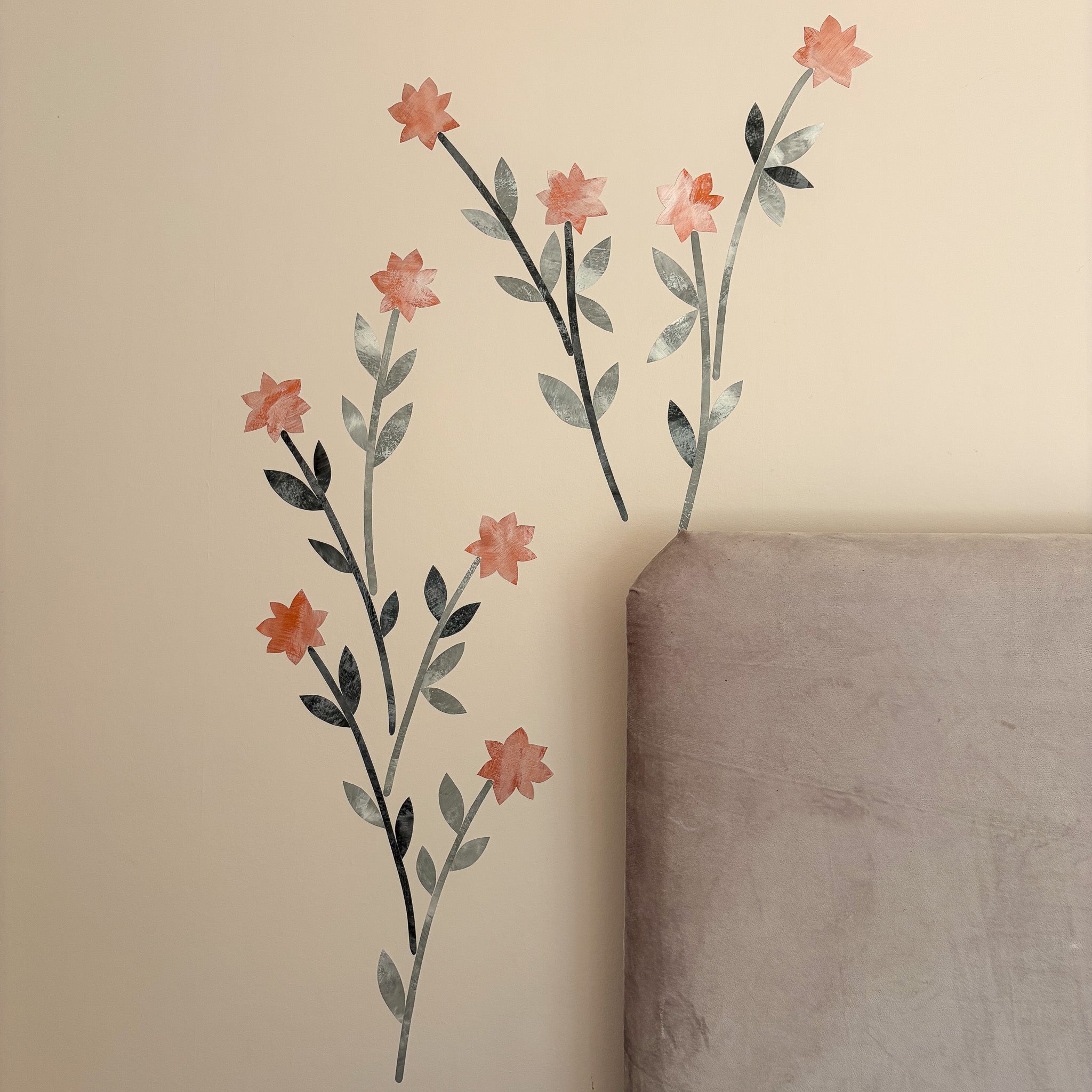 LONG-STEMMED FLOWERS wall decor