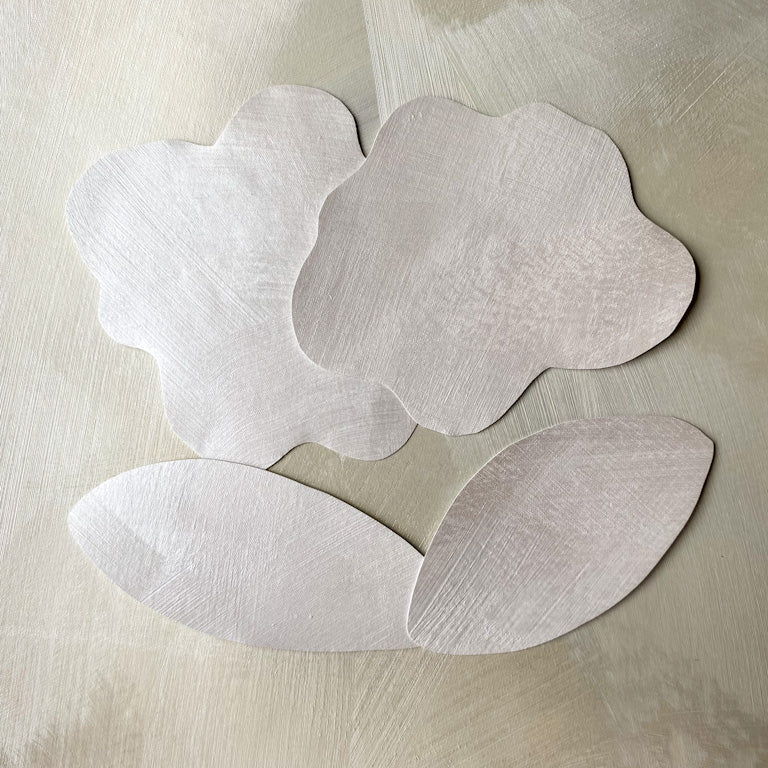 hvidt blomster tapet