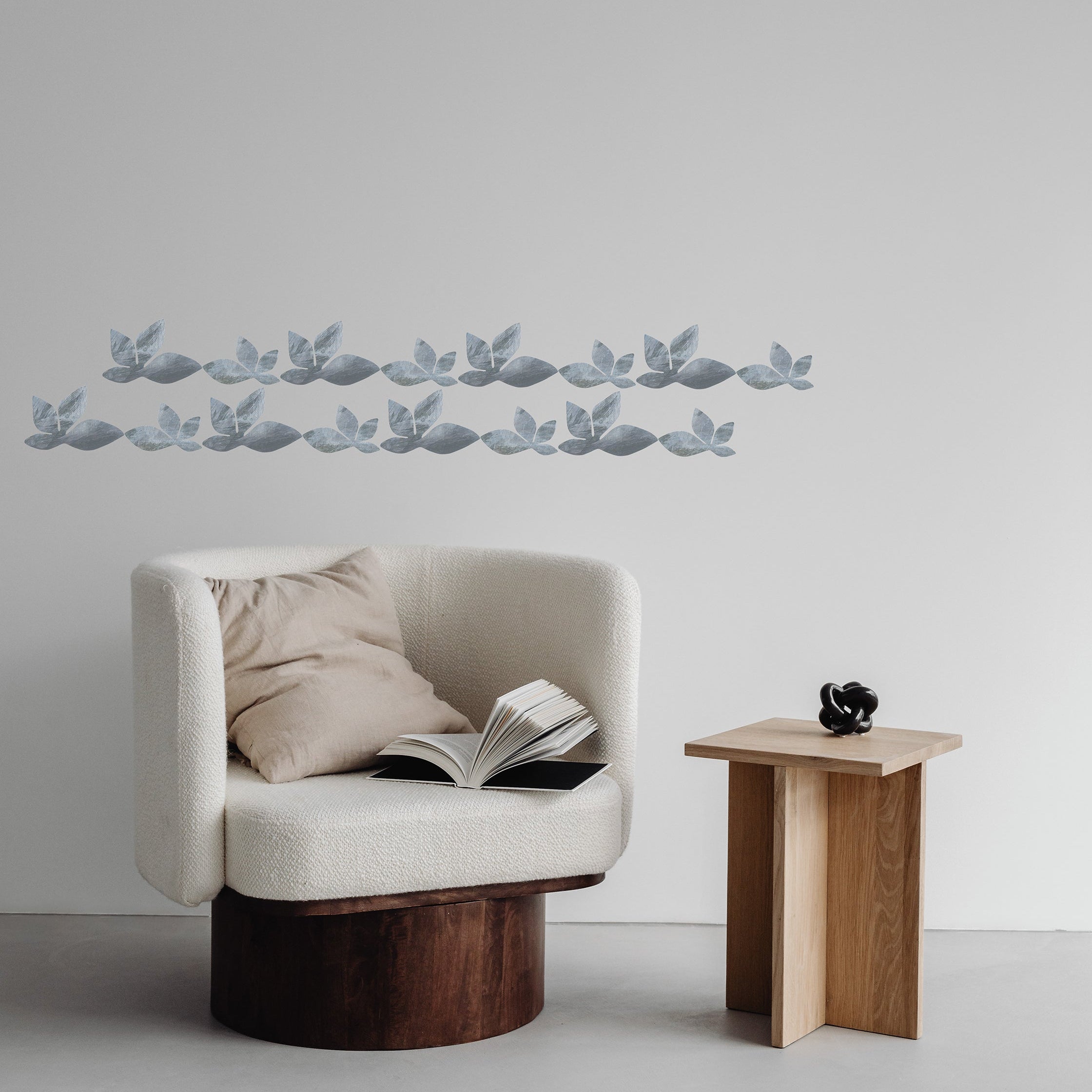 moderne grå taportbort i stue.