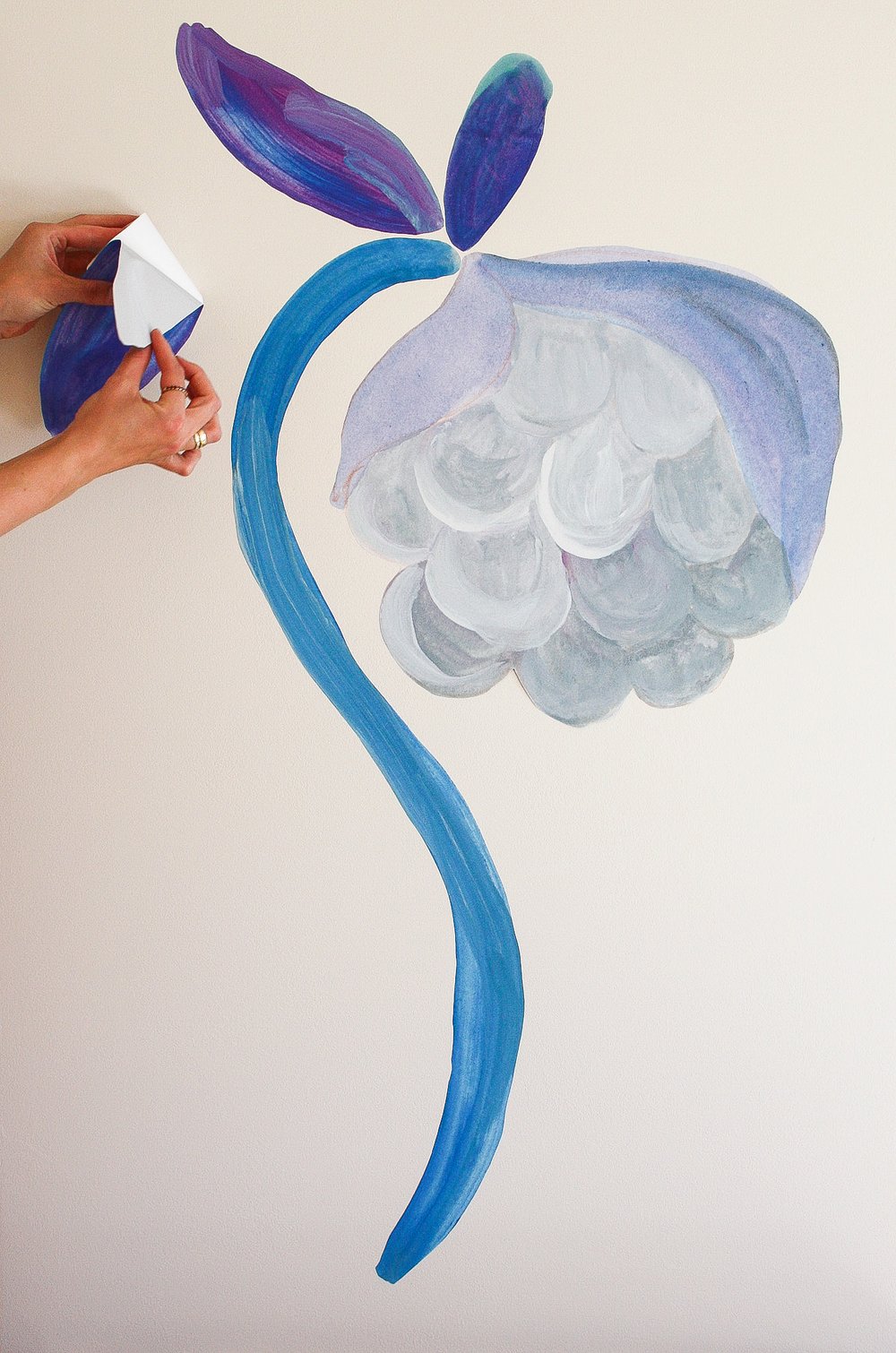 se hvor nemt det er at sætte selvklæbende tapet op med Tonka Papers