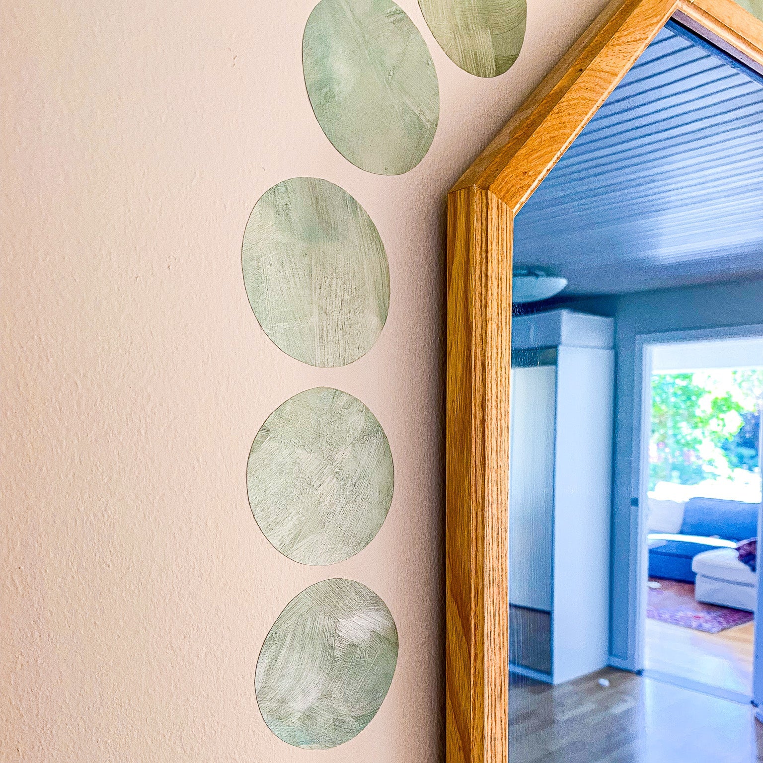 CIRCLE wallpaper border