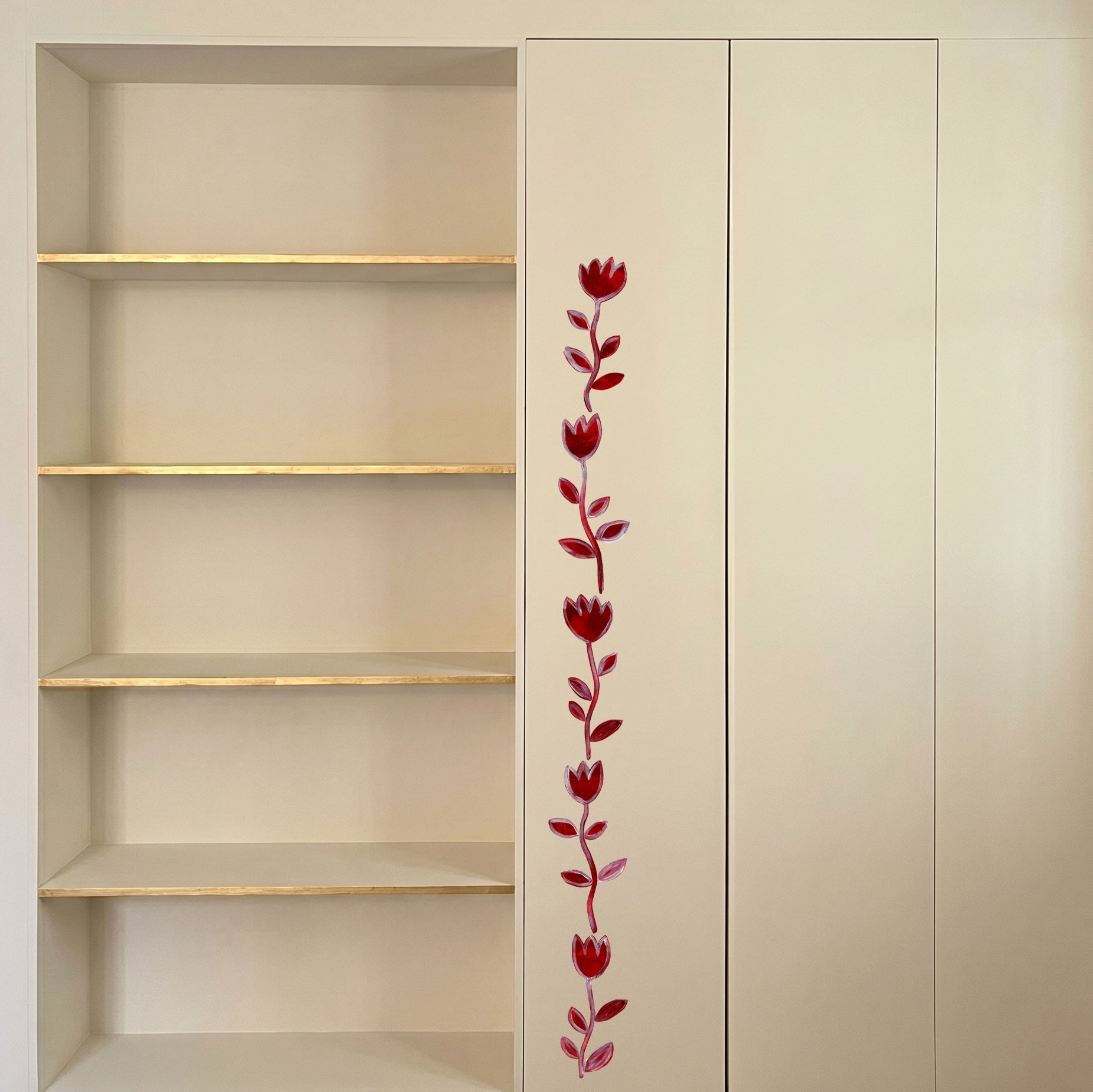 dekoration af garderobeskab med røde rose wall stickers