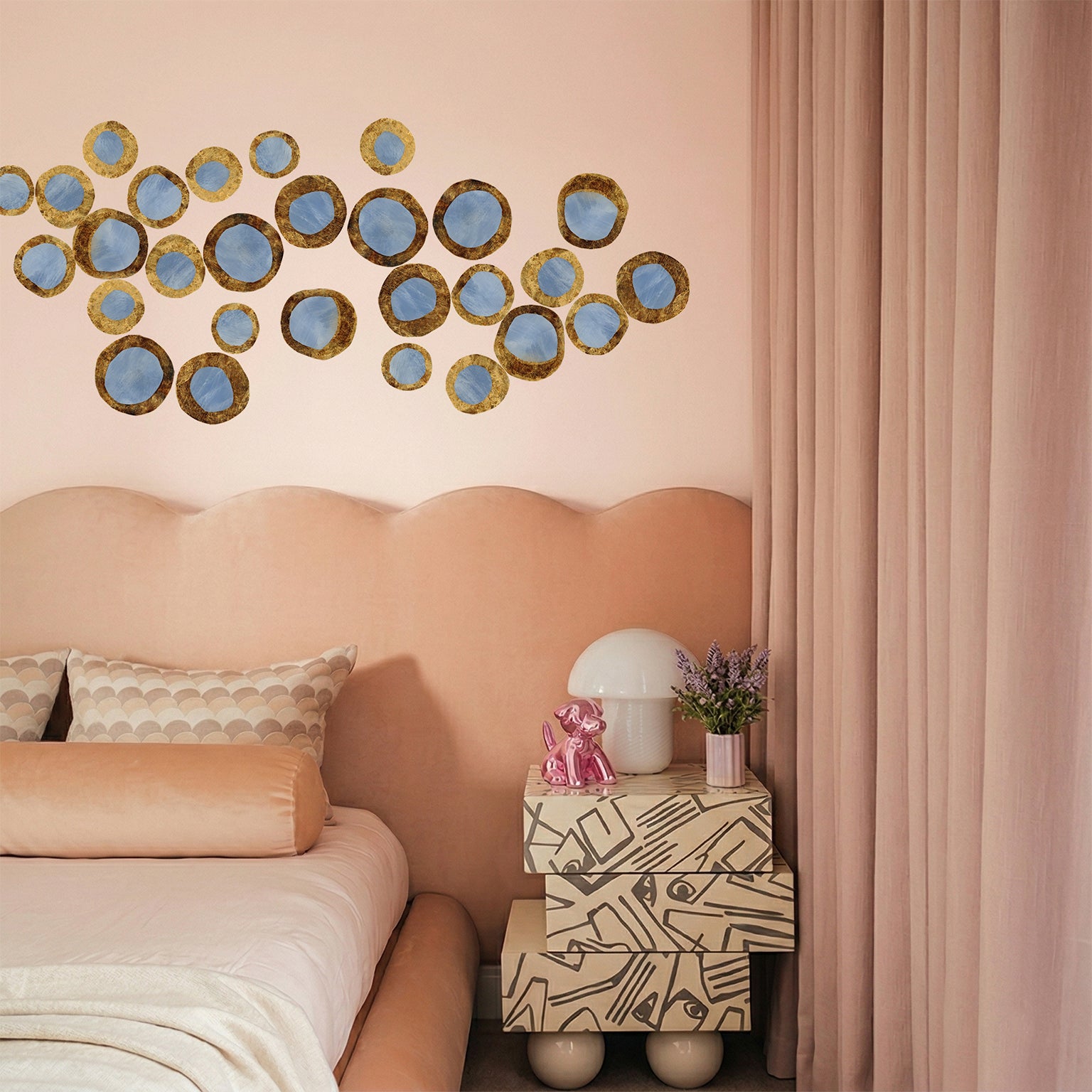 GOLD DOTS