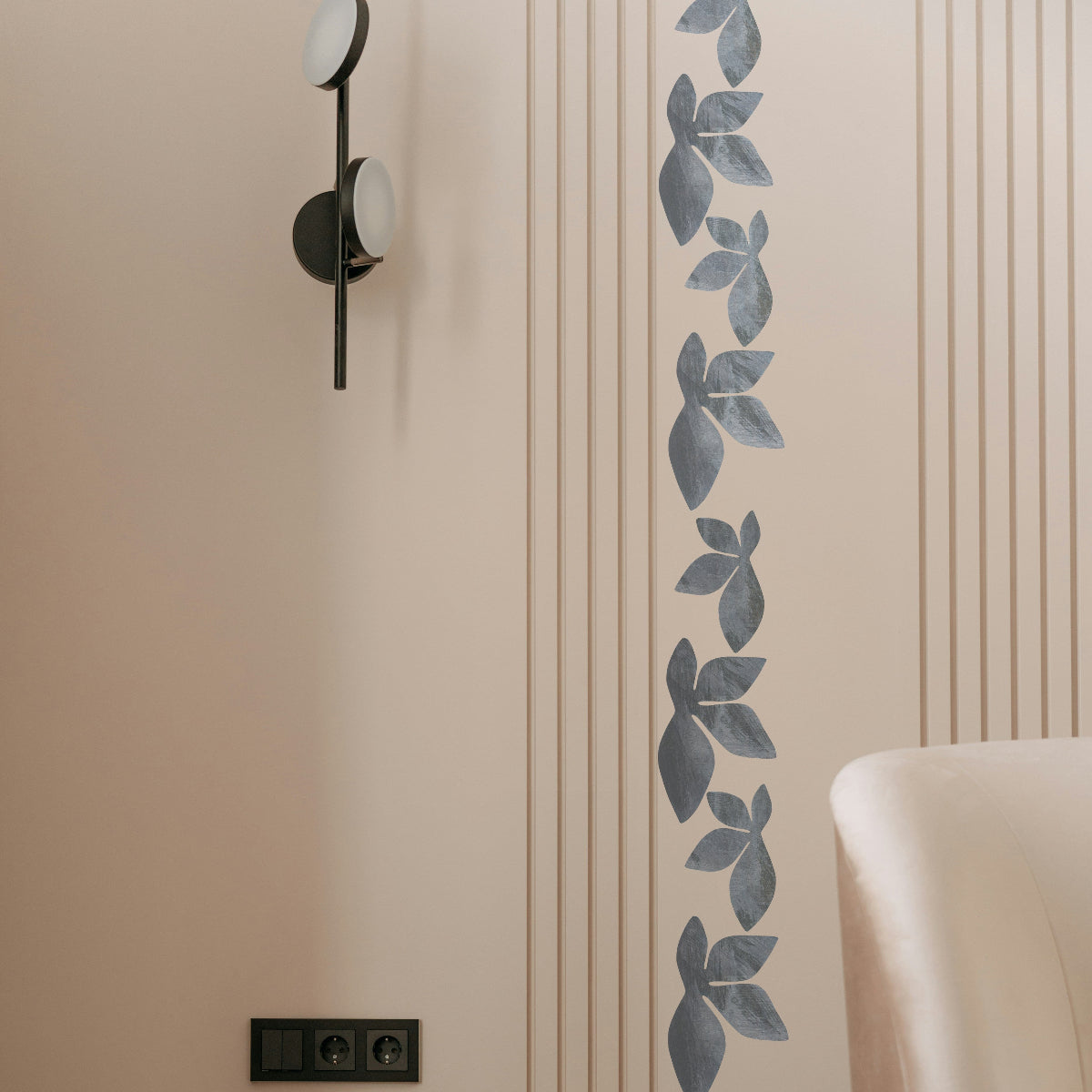 modern grey wallpaper border with leaves. hand painted grey peel and stick